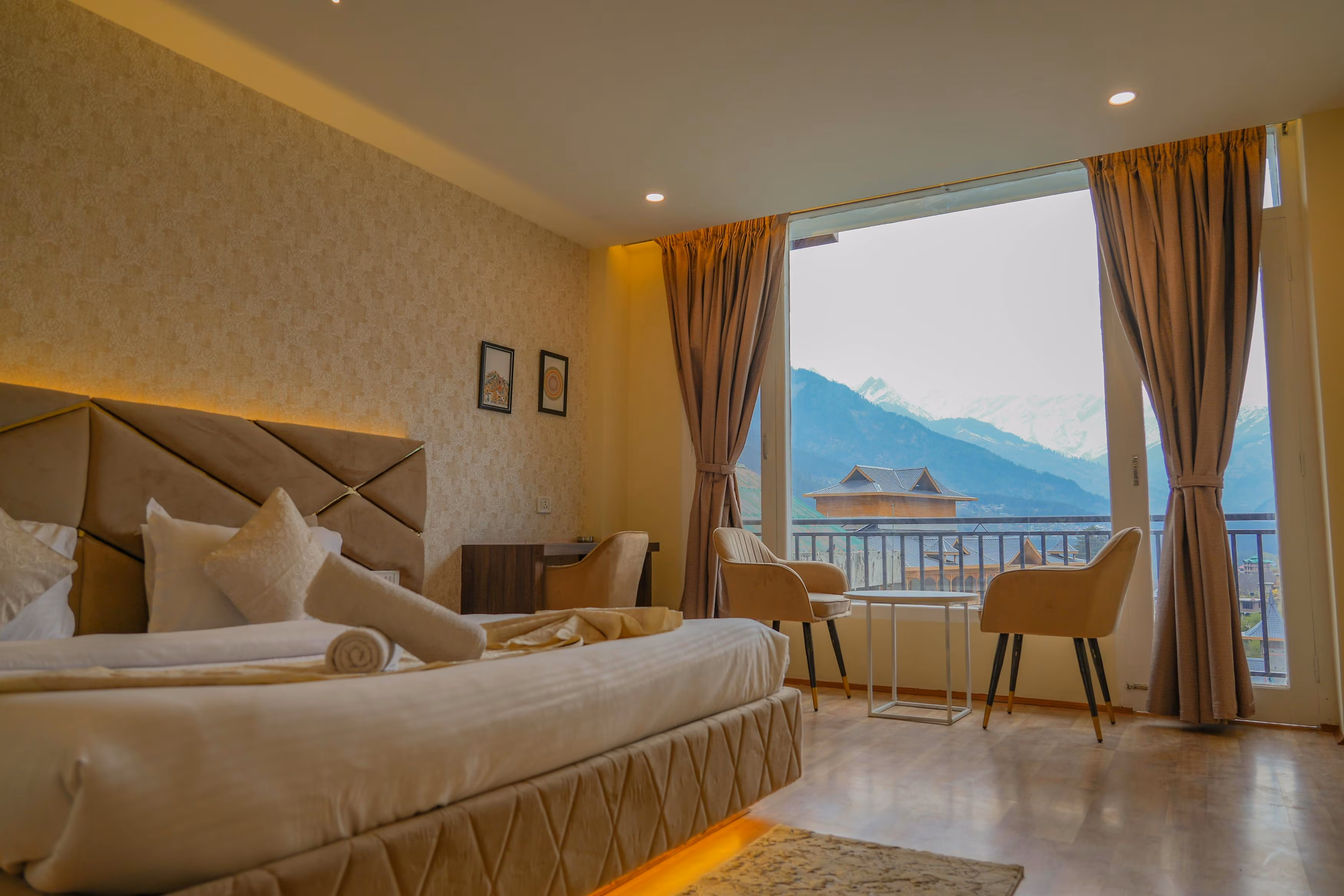 Hotel Loop Inn - Manali Hotel Image