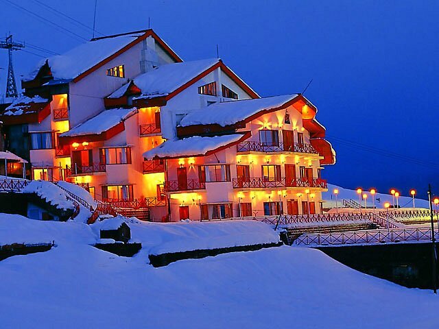Snow Mount Hotel Auli