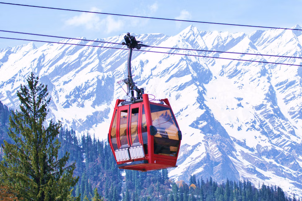 🟠 DAY 3 – Solang Valley, Gulaba, Atal Tunnel, Sissu